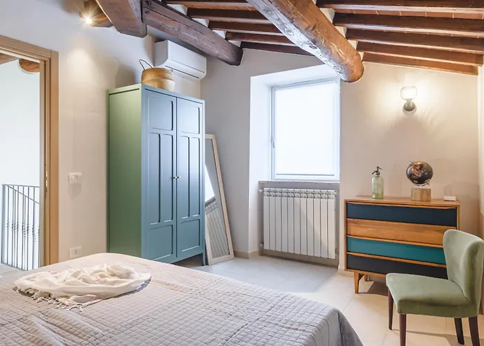 Piccola Fonte - Together In Tuscany * Cortona